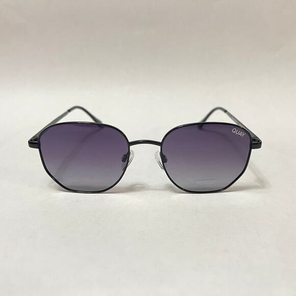 New Quay Australia Big Time Sunglasses Black Smoke Polarized SKU Q059 main image 8